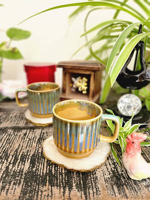 Amber Green Ribbed Ceramic Teacup image