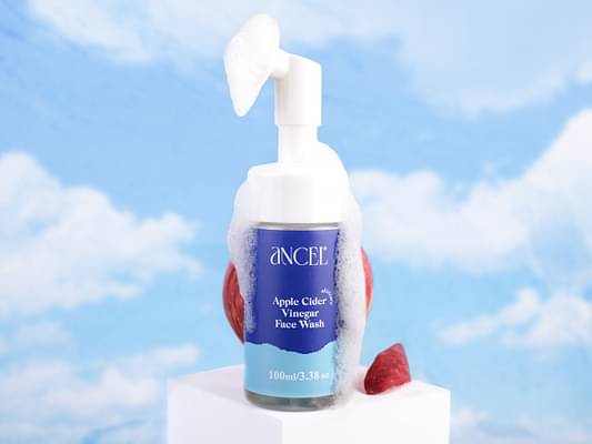 Ancel Apple Cider Vinegar Foaming Face Wash Built In Brush For Deep Cleansing image