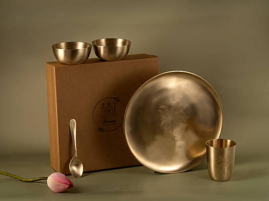 Gul-Set Of 5 Brass Dinner Set image