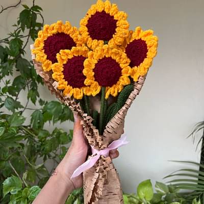 Ishmades Sunflower Bouquet image