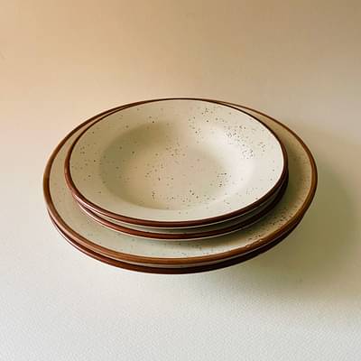 Junior & Senior Pasta Plates - Set of 4 - Brown & Cream image