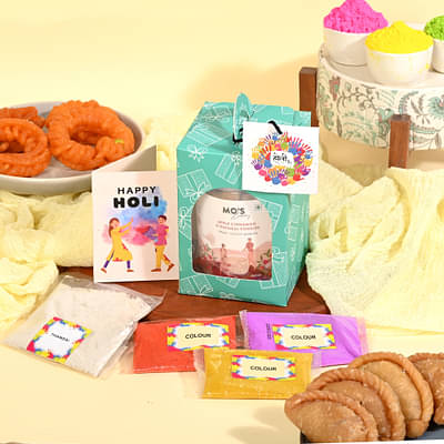 Mo's Bakery Holi Green Gift Box with Apple Cinnamon & Oatmeal Cookies,Thandai Mix & Holi Colours | Cookies Gift Box for Holi | Herbal Gulal 15g x 3 colours | Corporate & Festive Gifts | Skin Friendly Holi colour | Holi Gift Box image
