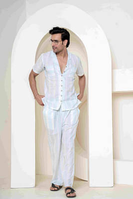 Paizlie 100% Cambric Cotton Azure Skyscape Sleepwear for Men - White image