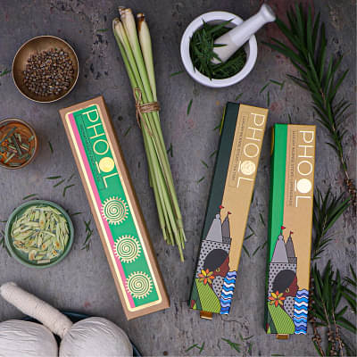 Phool Goodvibes Combo Pack - Natural Incense Sticks Indian Rose & White Cedar image