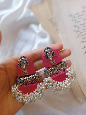 Rainvas Ganpati beaded pink earrings image