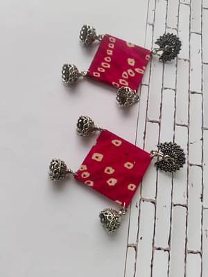 Rainvas Pink Bandhani Fabric Jhumka Earrings For Women image