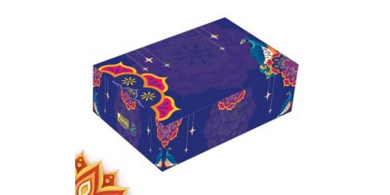 Royale Celebration Gift Box image