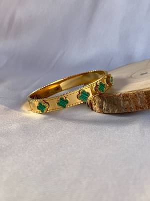 Silversutra Floral Emerald Green Adjustable Kada | 18K Gold Plated | Hypollergenic | Anti Tarnish image