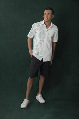 Tropical Palm Men's Brunch Shirt image