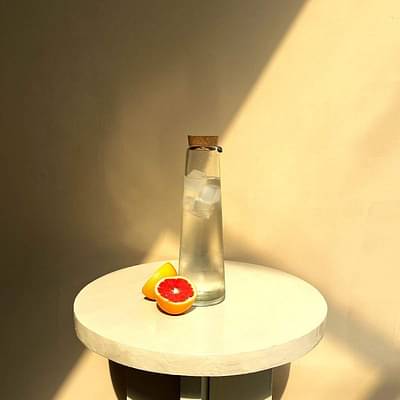Muun Home Carafe With Lid image