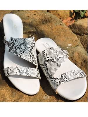 Verde Shesha Animal Print Open Toe Slide Sandals image